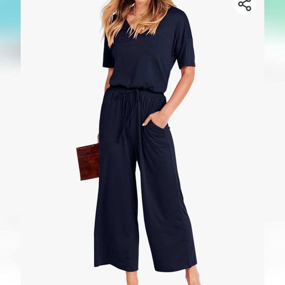 Short sleeved cropped jumpsuit
